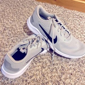 Men’s Nikes! NWOT